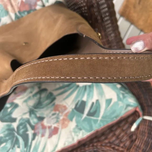 COACH Brooklyn 39 - SOLD - Picture 7 of 11